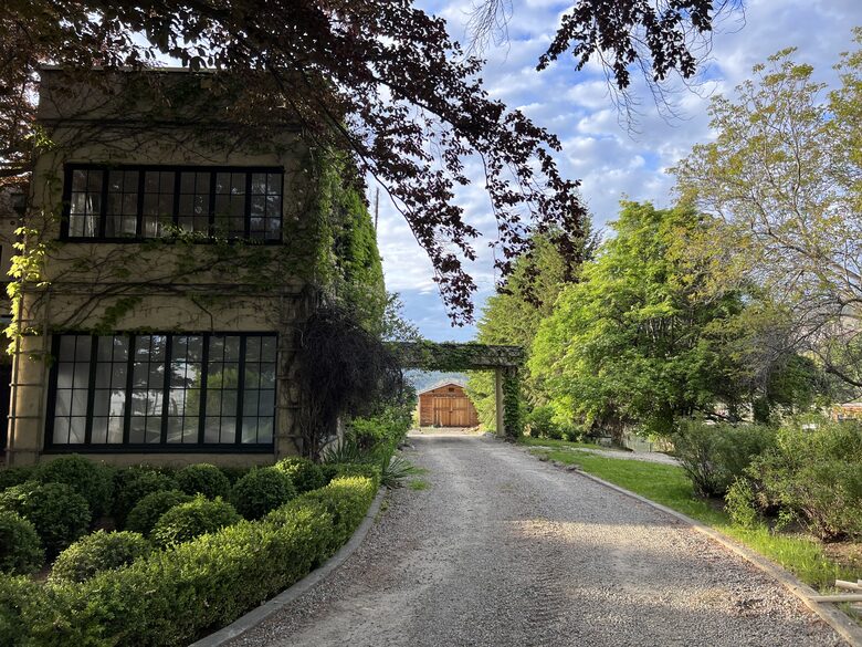 1927 Ivy Villa | Restored Grace in Canada’s Wine Country - Penticton, Canada