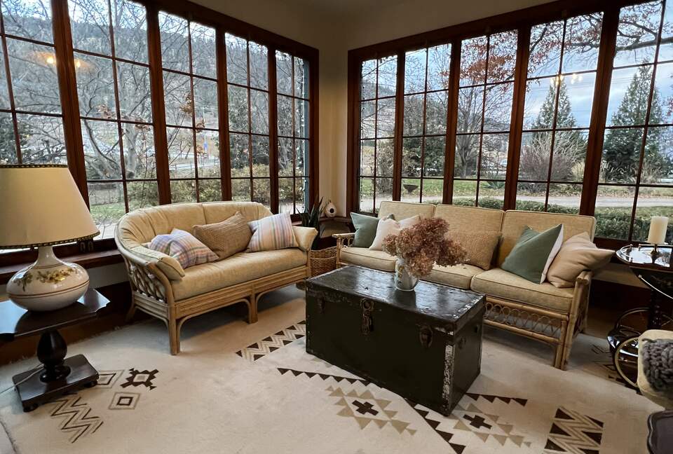 1927 Ivy Villa | Restored Grace in Canada’s Wine Country - Penticton, Canada
