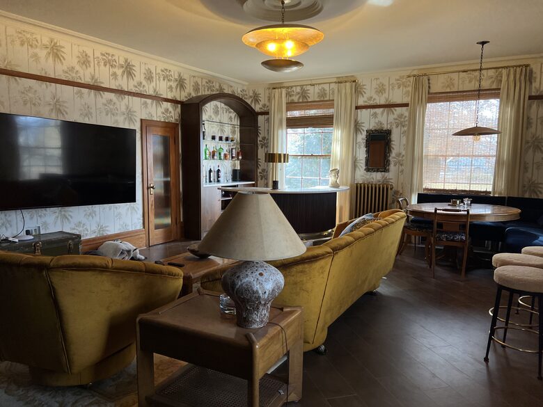 1927 Ivy Villa | Restored Grace in Canada’s Wine Country - Penticton, Canada