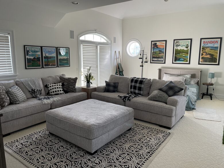 Spacious Finger Lakes Estate with Premier Amenities - Victor, New York