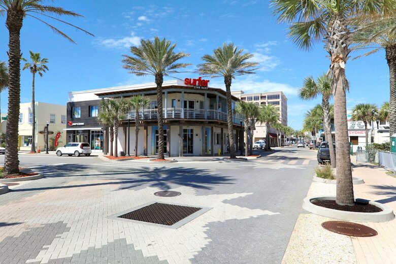 Stylish Neptune Beach Escape – Steps to the Sand - Neptune Beach, Florida