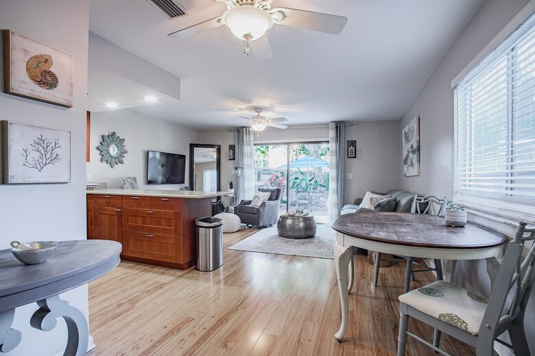 Stylish Neptune Beach Escape – Steps to the Sand - Neptune Beach, Florida