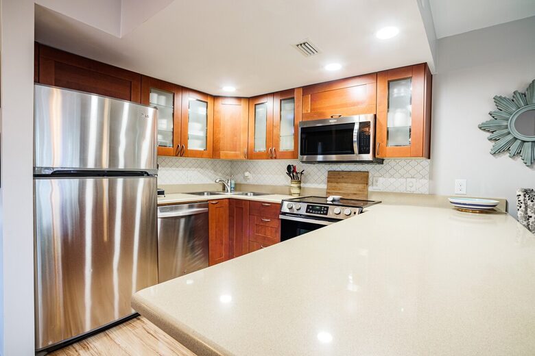 Stylish Neptune Beach Escape – Steps to the Sand - Neptune Beach, Florida
