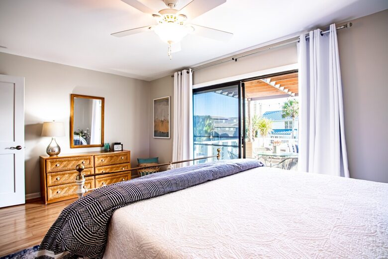 Stylish Neptune Beach Escape – Steps to the Sand - Neptune Beach, Florida