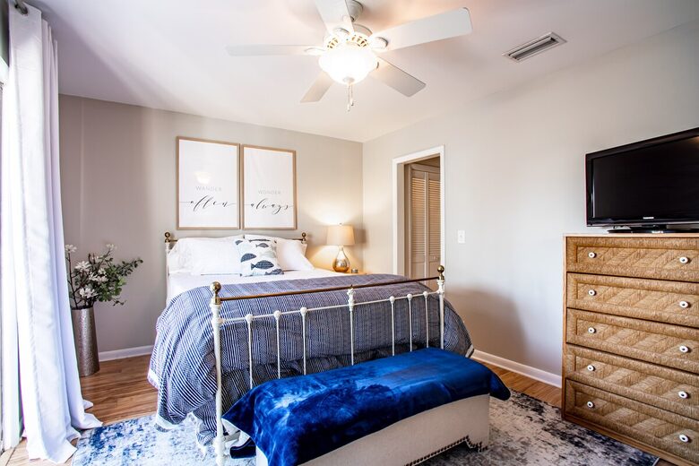 Stylish Neptune Beach Escape – Steps to the Sand - Neptune Beach, Florida