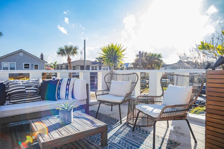Stylish Neptune Beach Escape – Steps to the Sand - Neptune Beach, Florida