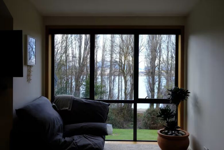 That Wanaka Tree House | BEST Lake Front Location - Wānaka, New Zealand