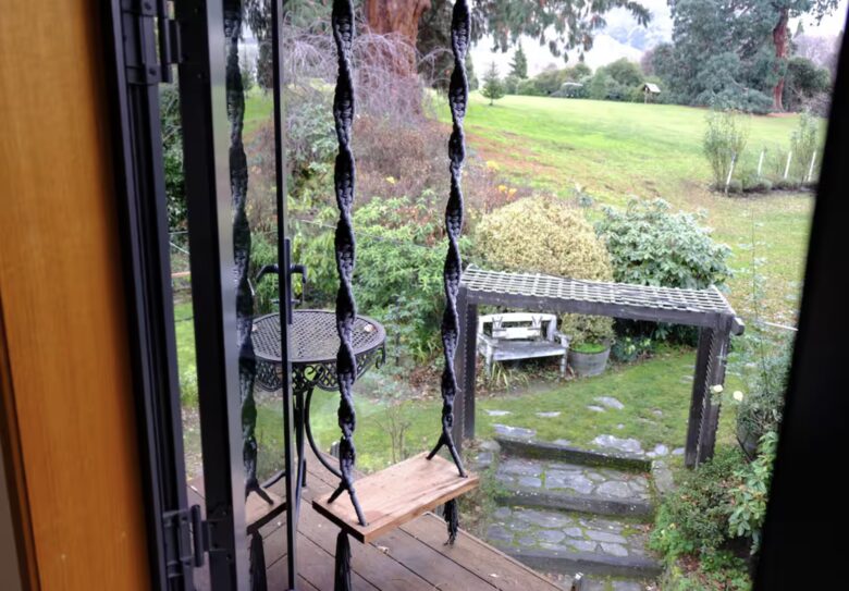 That Wanaka Tree House | BEST Lake Front Location - Wānaka, New Zealand