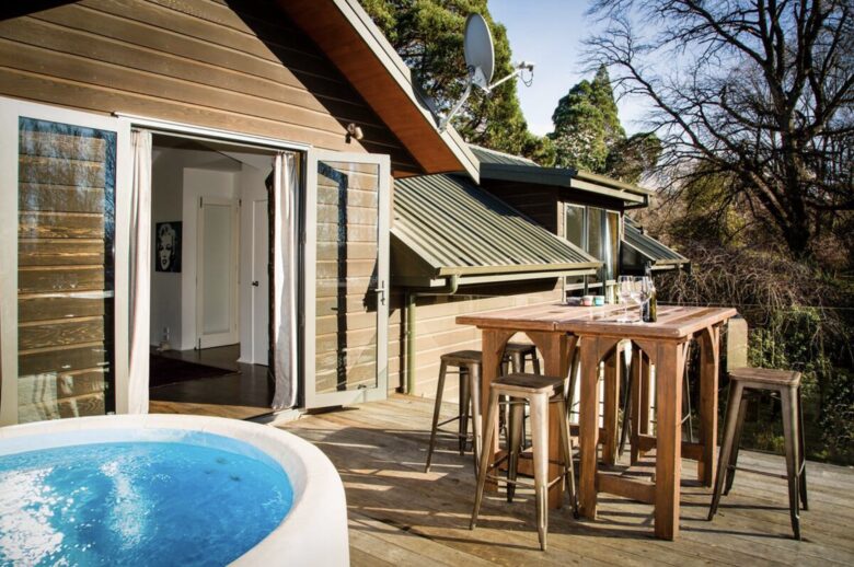 That Wanaka Tree House | BEST Lake Front Location - Wānaka, New Zealand