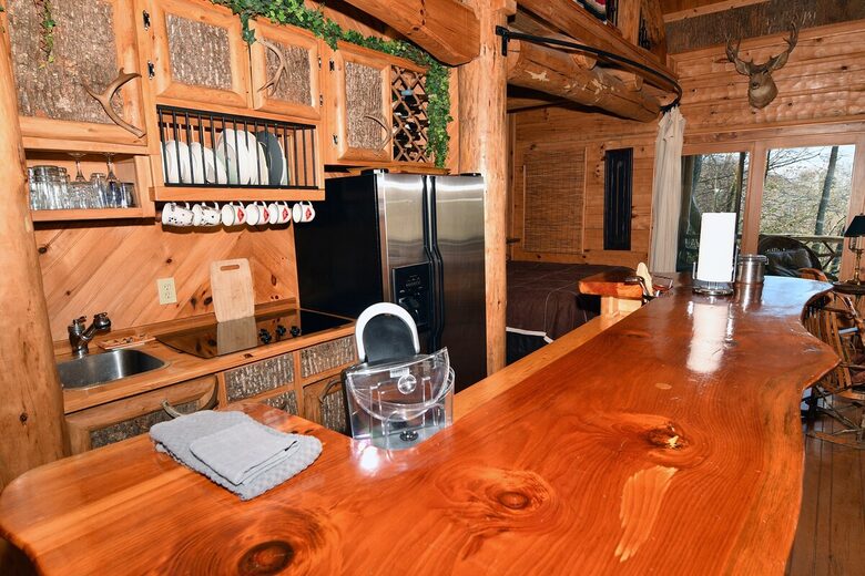 Treehouse at Fiddlehead Banner Elk - Banner Elk, North Carolina