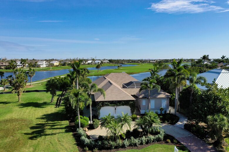 Elegant Island Escape in The Dunes Golf & Tennis Club - Sanibel, Florida