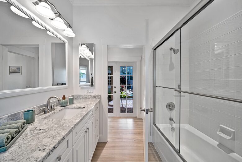 Elegant Island Escape in The Dunes Golf & Tennis Club - Sanibel, Florida