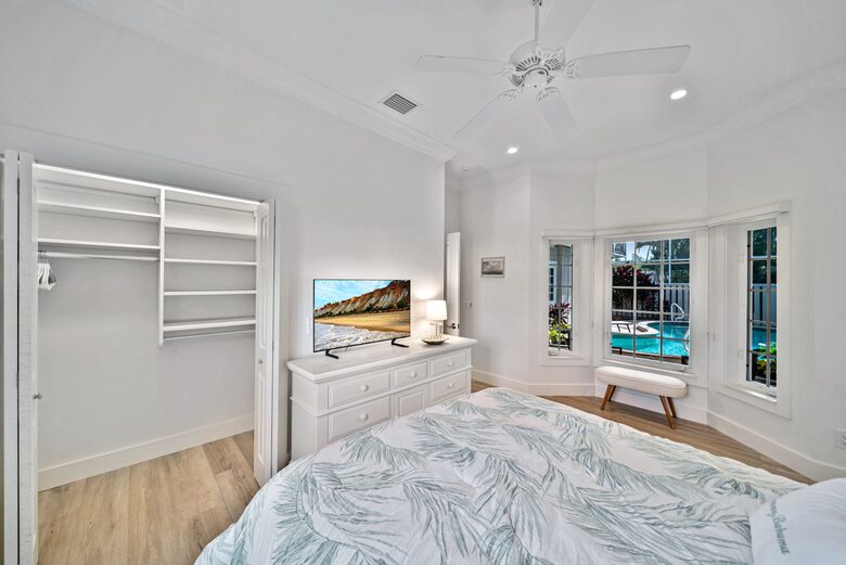 Elegant Island Escape in The Dunes Golf & Tennis Club - Sanibel, Florida