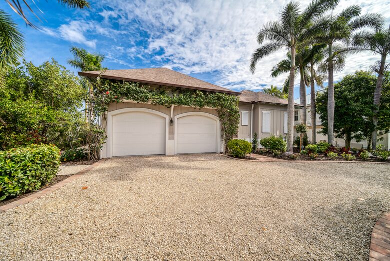Elegant Island Escape in The Dunes Golf & Tennis Club - Sanibel, Florida