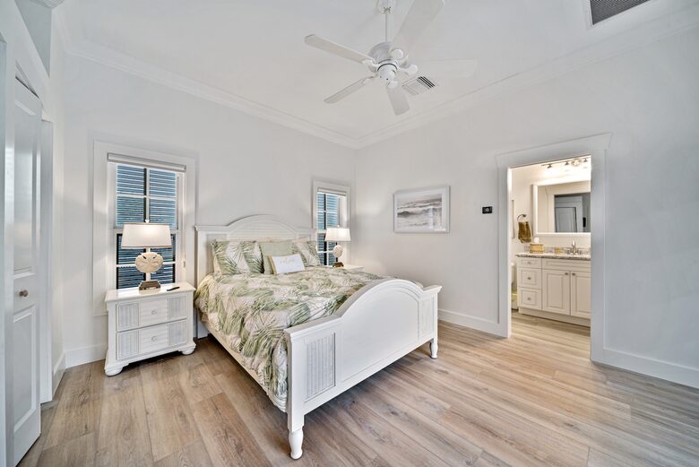Elegant Island Escape in The Dunes Golf & Tennis Club - Sanibel, Florida