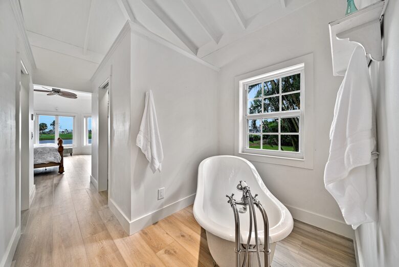 Elegant Island Escape in The Dunes Golf & Tennis Club - Sanibel, Florida
