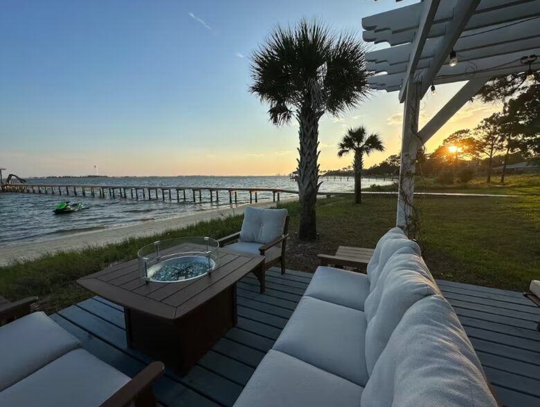Waterfront Gulf Coast Haven with Private Dock - Mary Esther, Florida