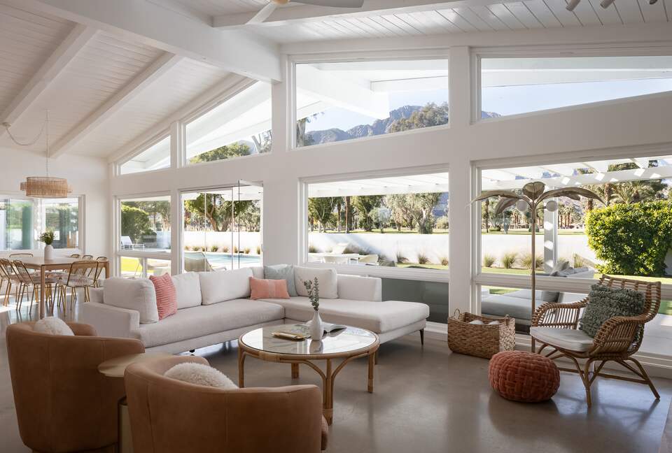 Mid-Century Desert Oasis with Pool, Spa & Mountain Vistas - Borrego Springs, California
