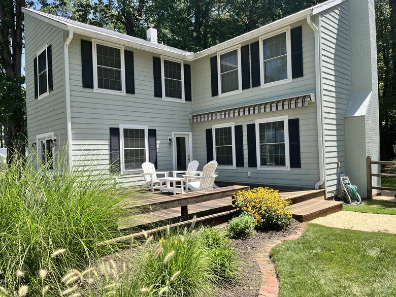 Charming Waterfront Cottage with Pickleball Court - Gloucester, Virginia