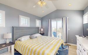Coastal Haven with Sound Views in Surf City - Surf City, North Carolina
