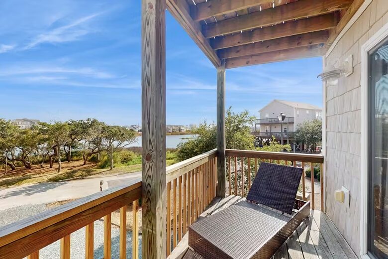 Coastal Haven with Sound Views in Surf City - Surf City, North Carolina