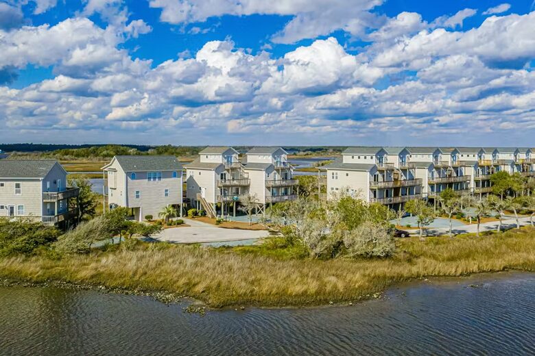 Coastal Haven with Sound Views in Surf City - Surf City, North Carolina