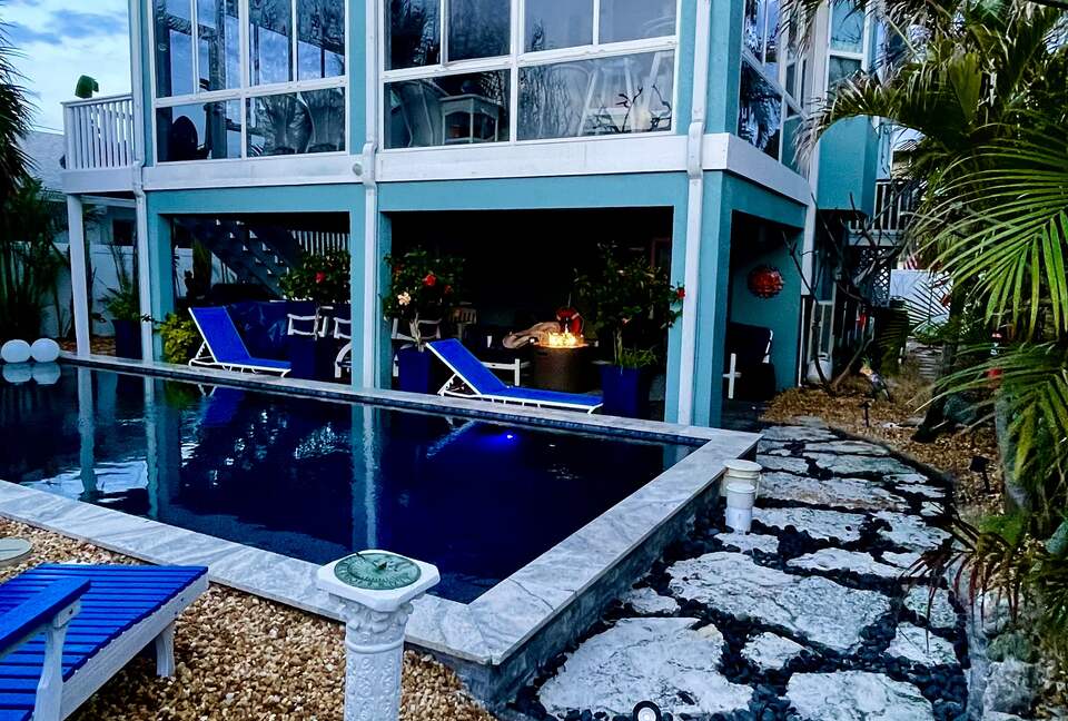 Tropical Beach House | Private & Luxurious with Beach View, Pool, Spa, and Steps to Sand! - Bradenton Beach, Florida