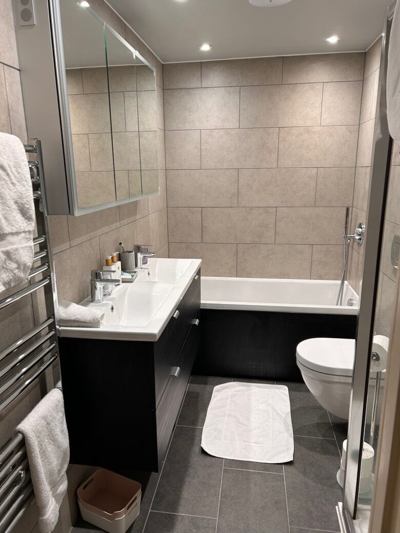 Tower Bridge Penthouse Apartment - London, United Kingdom