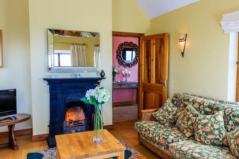 Sea Haven - Bantry, Eyeries, Ireland