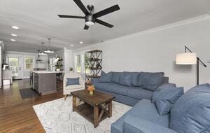 Craftsman Bungalow Near Uptown Charlotte - Charlotte, North Carolina