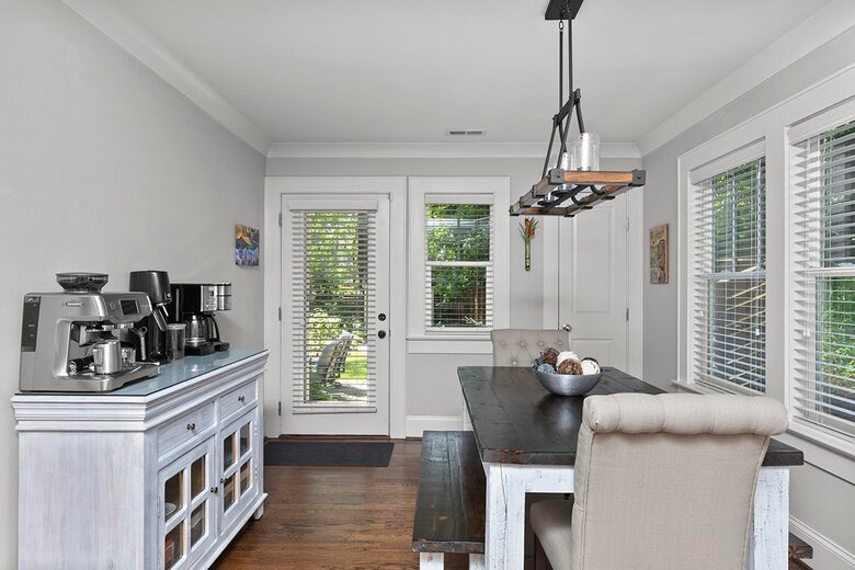 Craftsman Bungalow Near Uptown Charlotte - Charlotte, North Carolina