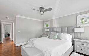 Craftsman Bungalow Near Uptown Charlotte - Charlotte, North Carolina