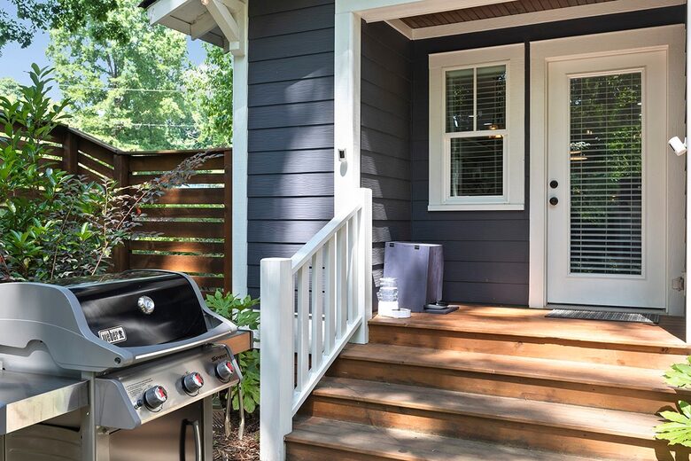 Craftsman Bungalow Near Uptown Charlotte - Charlotte, North Carolina