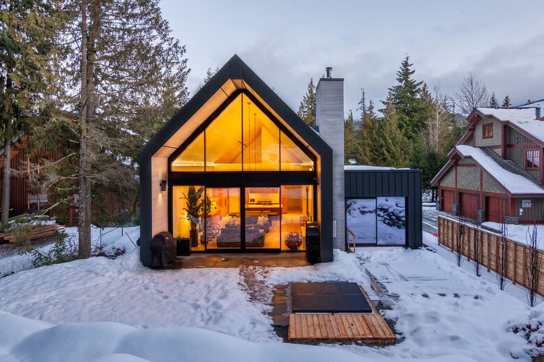 Stoked Ski Haus Luxe | Near Whistler Village! - Whistler, Canada
