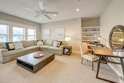 Waterfront Haven with Private Pool and Dock - Rockport, Texas