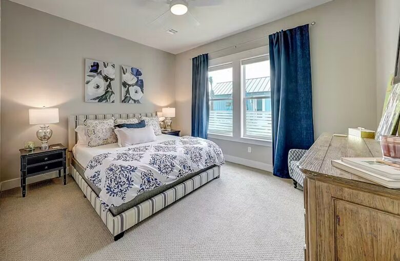 Waterfront Haven with Private Pool and Dock - Rockport, Texas