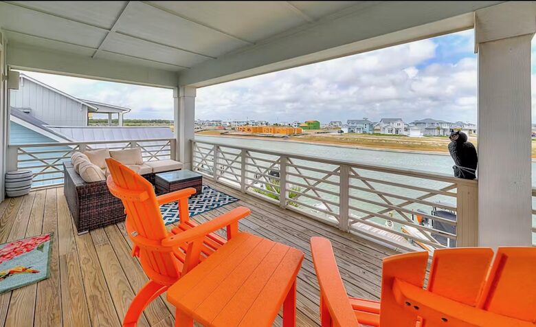 Waterfront Haven with Private Pool and Dock - Rockport, Texas