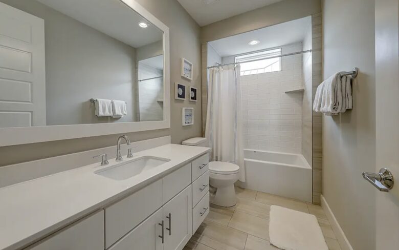 Waterfront Haven with Private Pool and Dock - Rockport, Texas