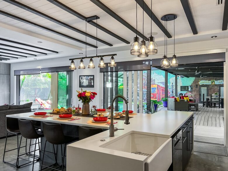 Modern Industrial Oasis in the Heart of Tampa - Tampa, Florida