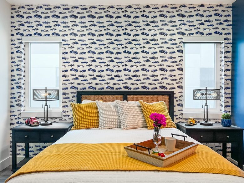 Modern Industrial Oasis in the Heart of Tampa - Tampa, Florida