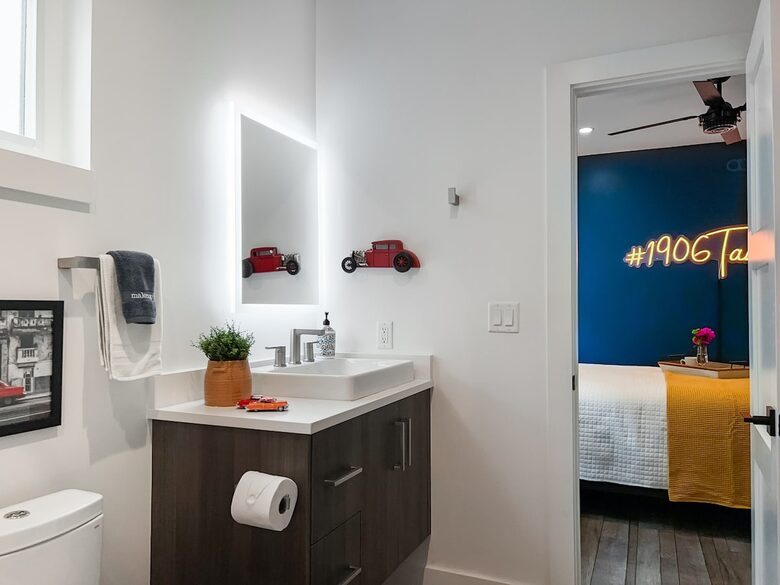 Modern Industrial Oasis in the Heart of Tampa - Tampa, Florida