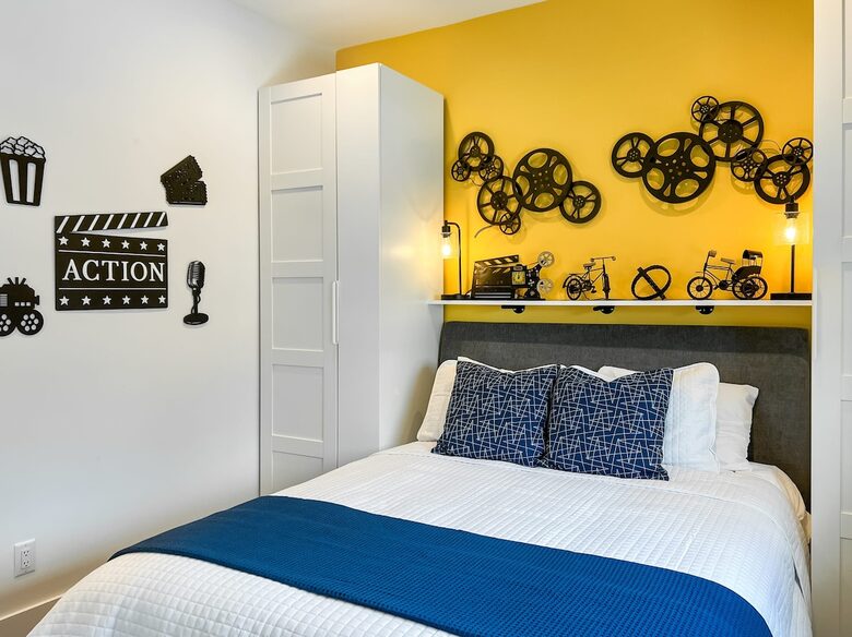 Modern Industrial Oasis in the Heart of Tampa - Tampa, Florida