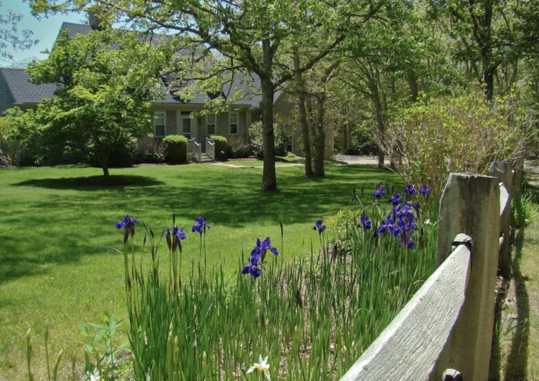 Timeless Secluded Luxury Steps from Historic Edgartown - Edgartown, Massachusetts