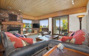 Ski-In/Ski-Out Steamboat Condo with Mountain Views - Steamboat Springs, Colorado