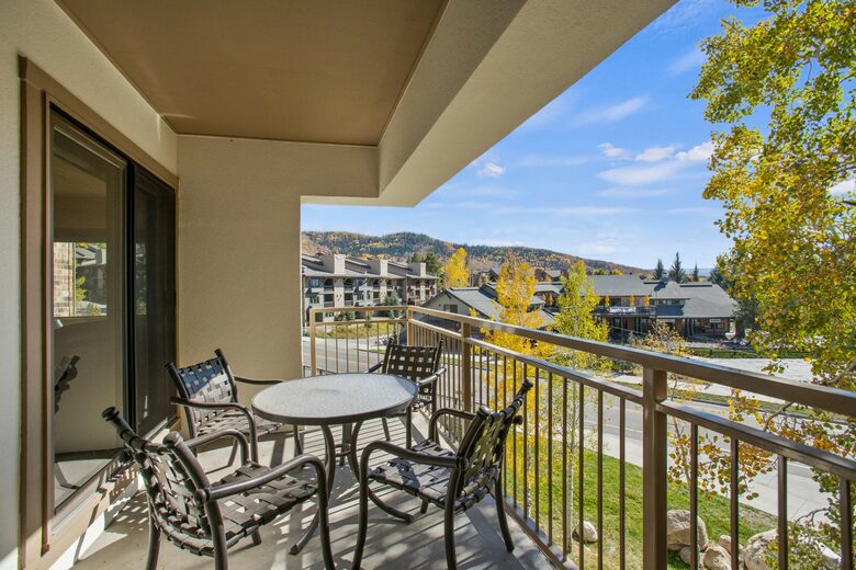 Ski-In/Ski-Out Steamboat Condo with Mountain Views - Steamboat Springs, Colorado