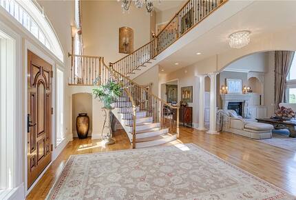 Spacious Finger Lakes Estate with Premier Amenities - Victor, New York
