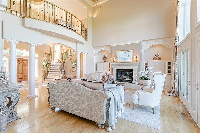 Spacious Finger Lakes Estate with Premier Amenities - Victor, New York