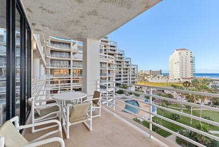 Beach House Extraordinaire! - South Padre Island, Texas