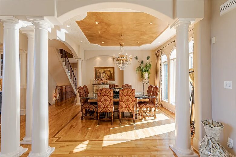 Spacious Finger Lakes Estate with Premier Amenities - Victor, New York