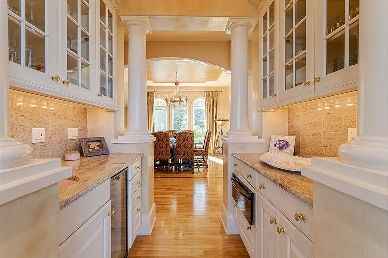 Spacious Finger Lakes Estate with Premier Amenities - Victor, New York
